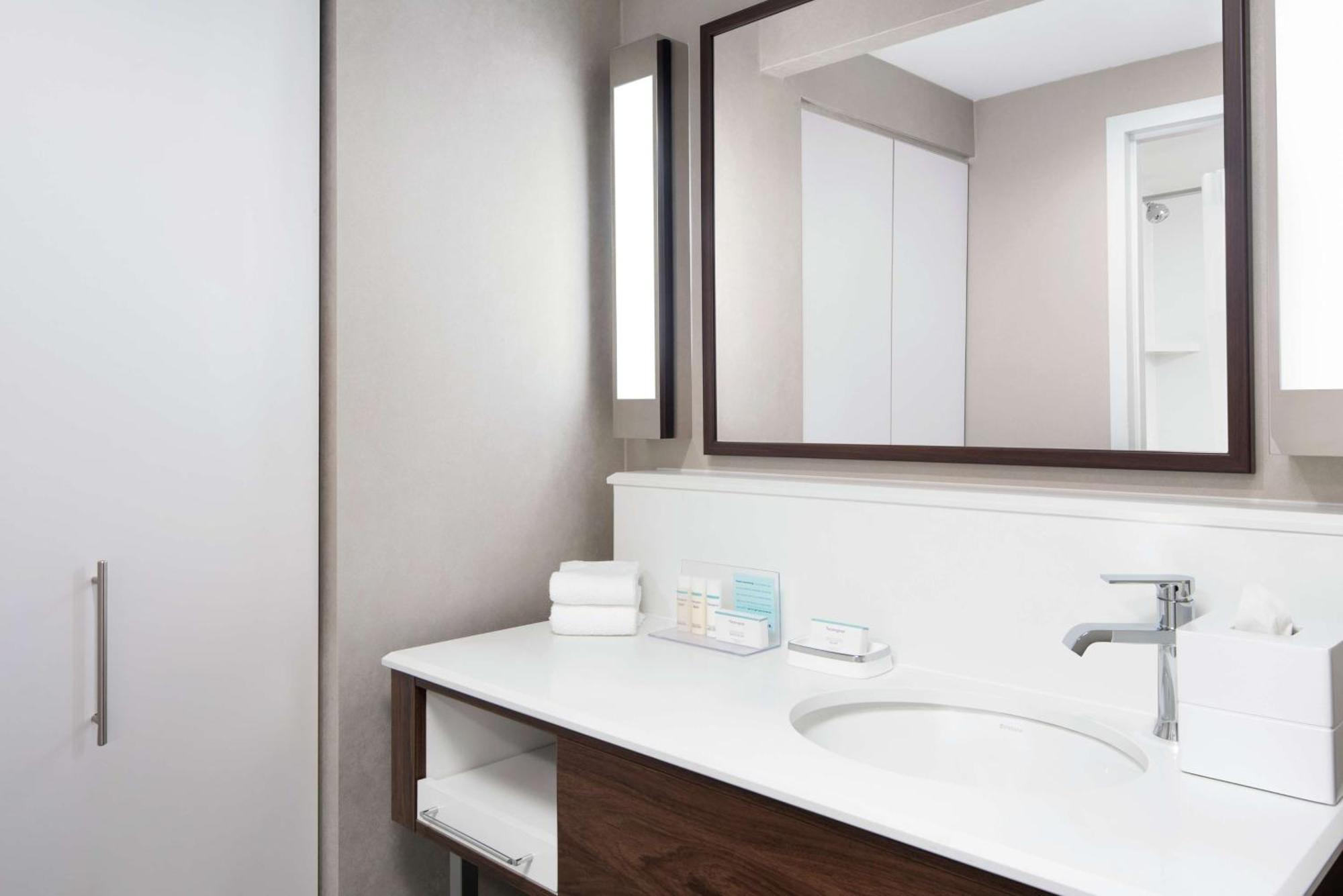 Hampton Inn & Suites Chicago-Downtown Εξωτερικό φωτογραφία