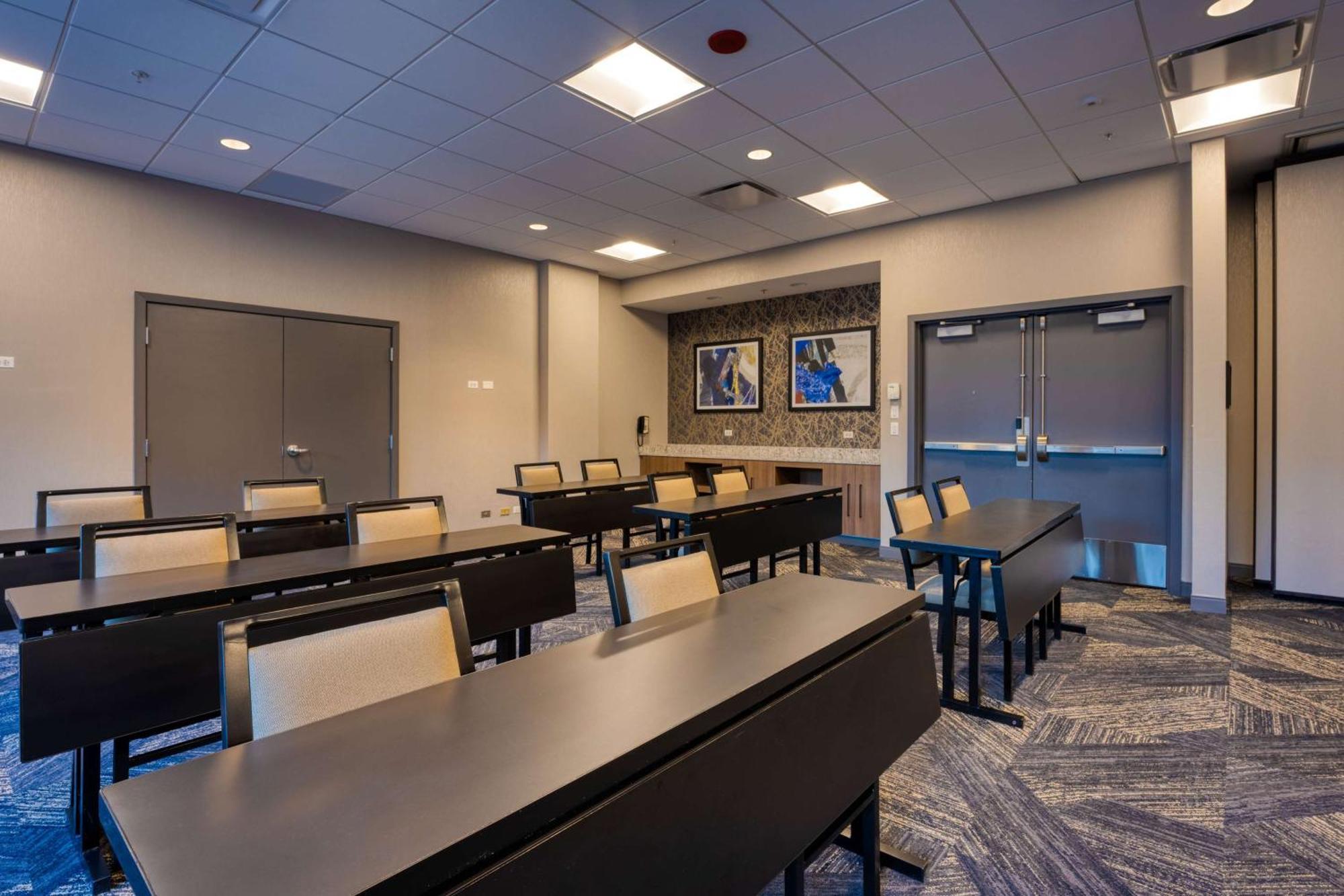 Hampton Inn & Suites Chicago-Downtown Εξωτερικό φωτογραφία