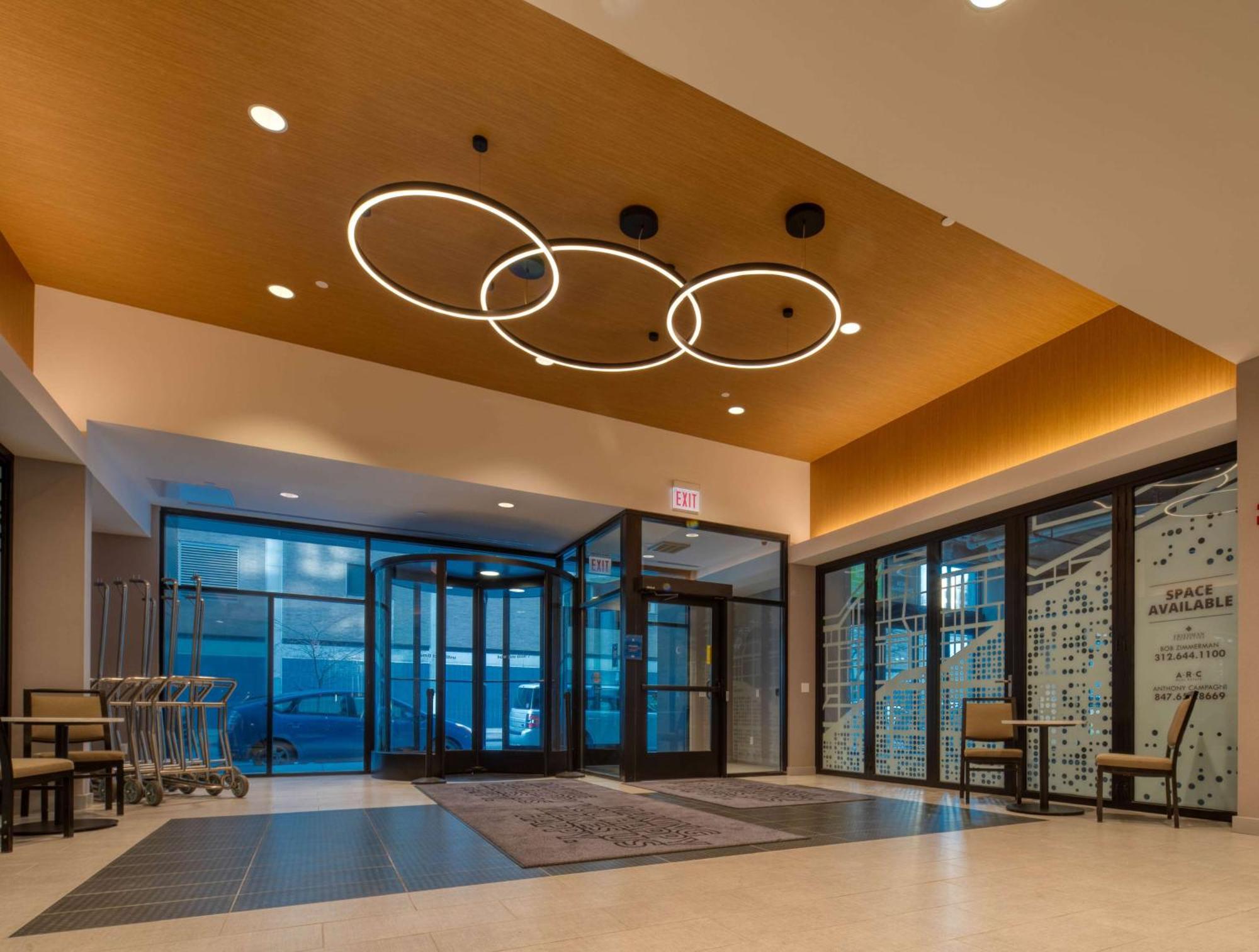 Hampton Inn & Suites Chicago-Downtown Εξωτερικό φωτογραφία