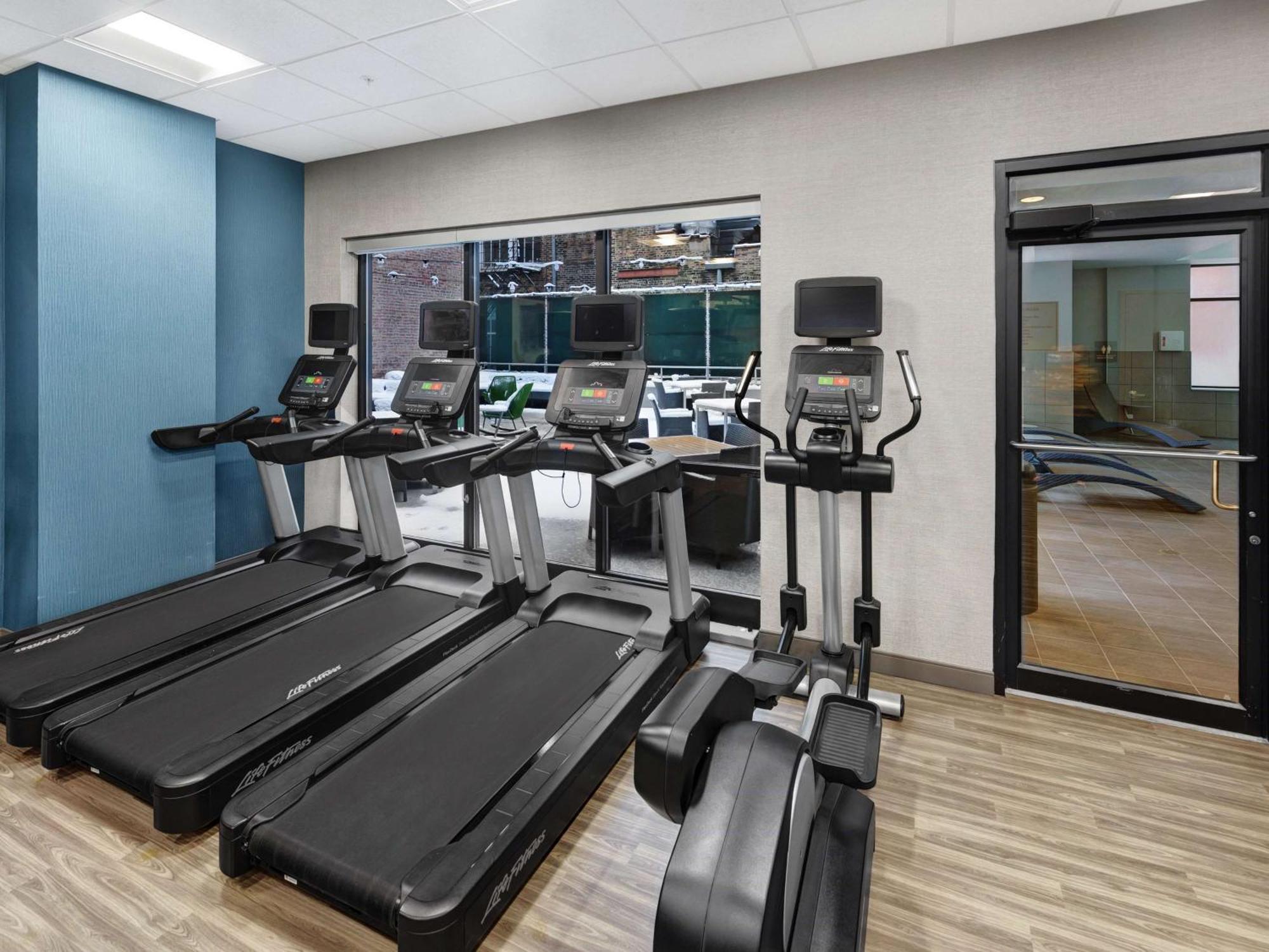 Hampton Inn & Suites Chicago-Downtown Εξωτερικό φωτογραφία